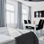 Couette-café Kamienica Pod Neptunem - Rynek - Sniadanie W Cenie - 200m Do Molo 4*