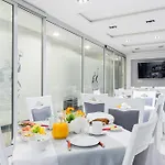 Kamienica Pod Neptunem - Rynek - Sniadanie W Cenie - 200m Do Molo Bed & Breakfast 4*