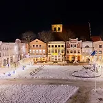 Kamienica Pod Neptunem - Rynek - Sniadanie W Cenie - 200m Do Molo Puck