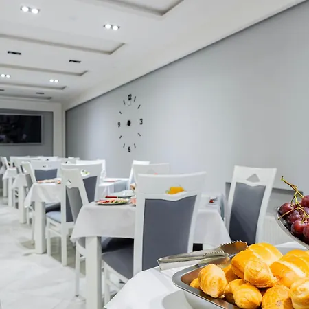 Bed and breakfast Kamienica Pod Neptunem - Rynek - Sniadanie W Cenie - 200m Do Molo 4*