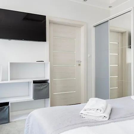 Kamienica Pod Neptunem - Rynek - Sniadanie W Cenie - 200m Do Molo Bed and Breakfast 4*