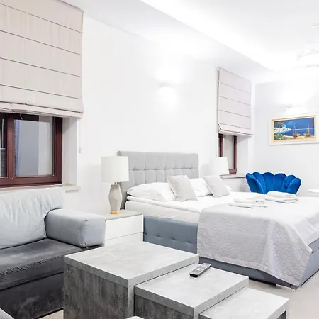 Bed and breakfast Kamienica Pod Neptunem - Rynek - Sniadanie W Cenie - 200m Do Molo
