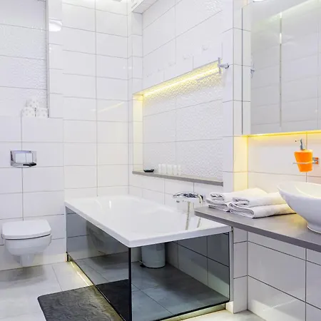 Kamienica Pod Neptunem - Rynek - Sniadanie W Cenie - 200m Do Molo Bed and Breakfast Puck