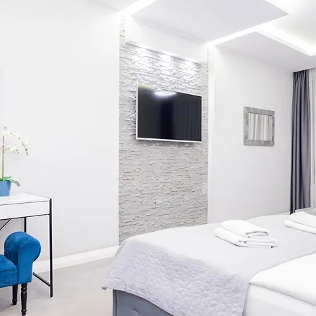 Kamienica Pod Neptunem - Rynek - Sniadanie W Cenie - 200m Do Molo Bed and breakfast Puck