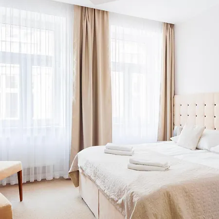 Kamienica Pod Neptunem - Rynek - Sniadanie W Cenie - 200m Do Molo Bed and breakfast 4*