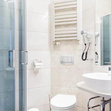 Kamienica Pod Neptunem - Rynek - Sniadanie W Cenie - 200m Do Molo Bed and breakfast 4*