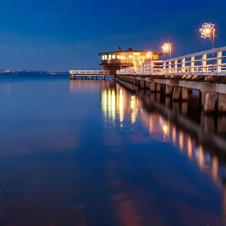 Kamienica Pod Neptunem - Rynek - Sniadanie W Cenie - 200m Do Molo