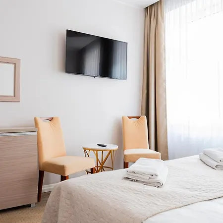 Kamienica Pod Neptunem - Rynek - Sniadanie W Cenie - 200m Do Molo Bed and breakfast
