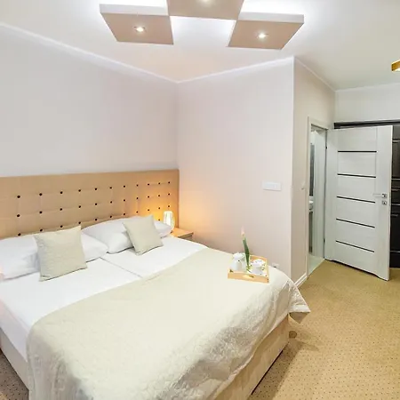 Kamienica Pod Neptunem 4*