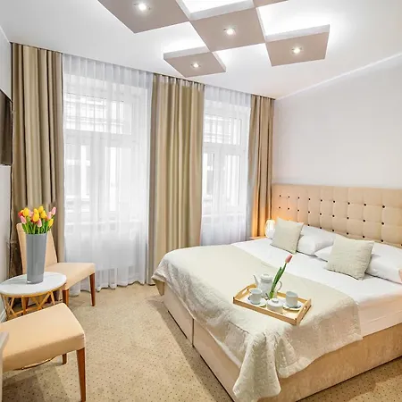 Kamienica Pod Neptunem 住宿加早餐酒店 4*