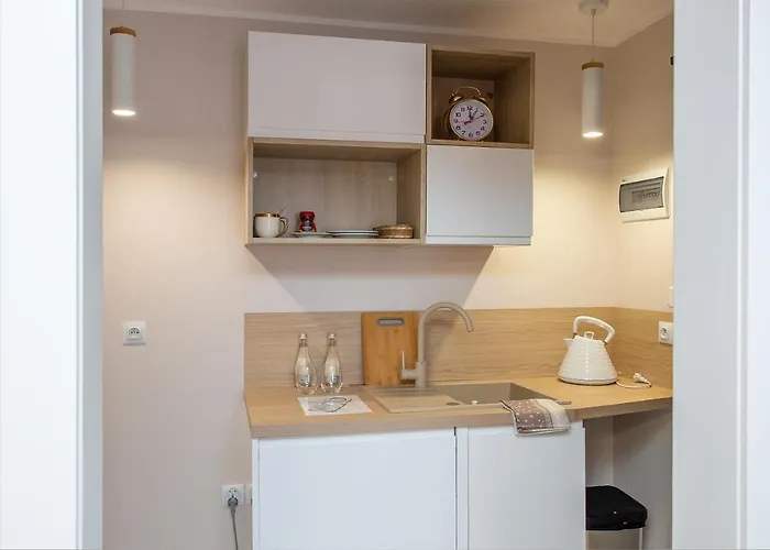 Kamienica Pod Neptunem - Rynek - Sniadanie W Cenie - 200m Do Molo Bed and breakfast