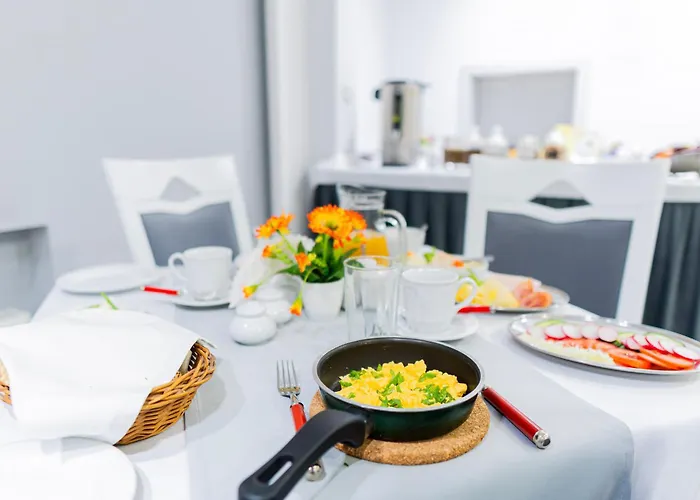 Bed & Breakfast Kamienica Pod Neptunem - Rynek - Sniadanie W Cenie - 200m Do Molo Puck