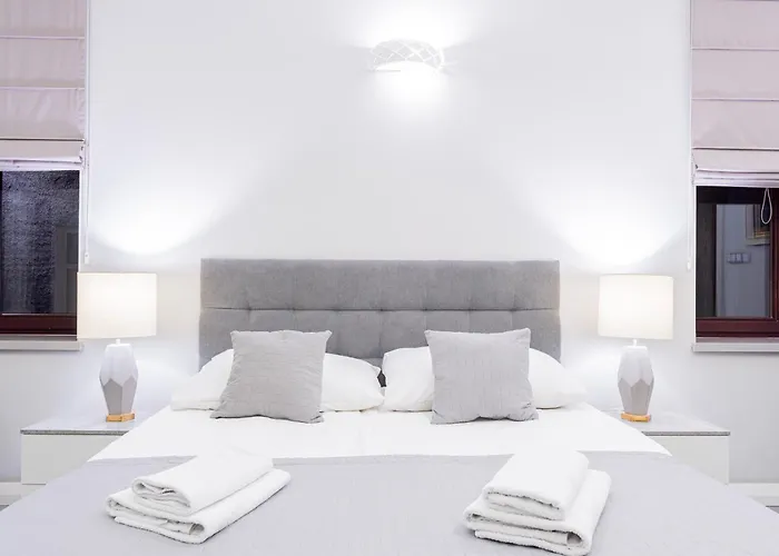 Kamienica Pod Neptunem - Rynek - Sniadanie W Cenie - 200m Do Molo Bed & Breakfast Puck