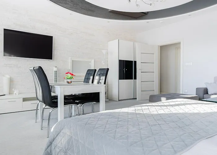 Kamienica Pod Neptunem - Rynek - Sniadanie W Cenie - 200m Do Molo 住宿加早餐酒店 帕克