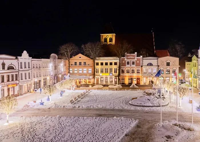 Kamienica Pod Neptunem - Rynek - Sniadanie W Cenie - 200m Do Molo 帕克