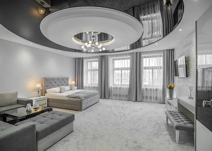 Couette-café Kamienica Pod Neptunem - Rynek - Sniadanie W Cenie - 200m Do Molo