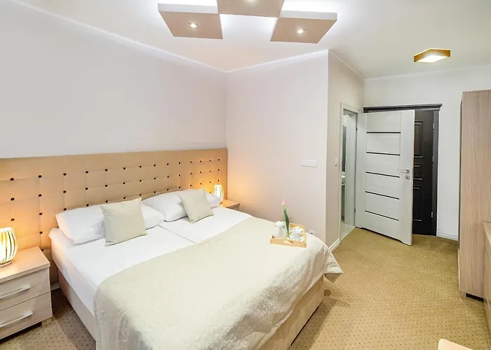 Kamienica Pod Neptunem - Rynek - Sniadanie W Cenie - 200m Do Molo 4*