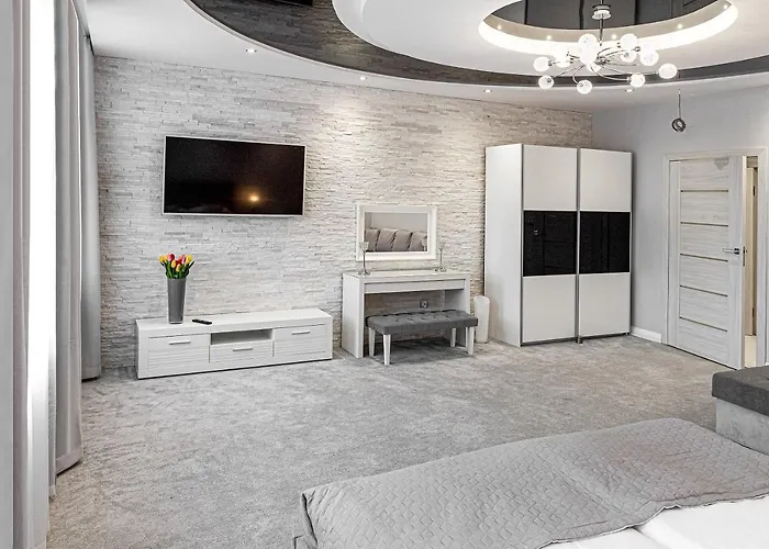 Kamienica Pod Neptunem - Rynek - Sniadanie W Cenie - 200m Do Molo Puck