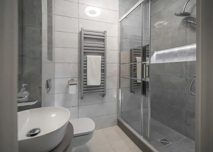 Bed and breakfast Kamienica Pod Neptunem - Rynek - Sniadanie W Cenie - 200m Do Molo Puck