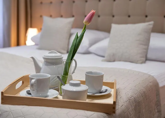 Bed and breakfast Kamienica Pod Neptunem - Rynek - Sniadanie W Cenie - 200m Do Molo 4*